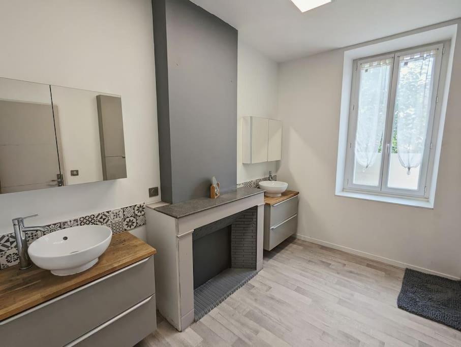 A 5Mn De La Reserve Africaine, Charmante Maison De Village Avec Patio Sigean Esterno foto
