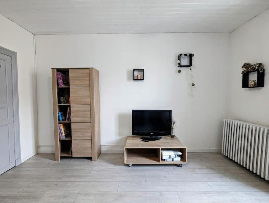 A 5Mn De La Reserve Africaine, Charmante Maison De Village Avec Patio Sigean Esterno foto
