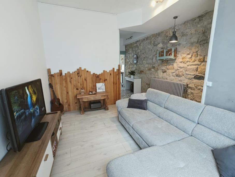 A 5Mn De La Reserve Africaine, Charmante Maison De Village Avec Patio Sigean Esterno foto