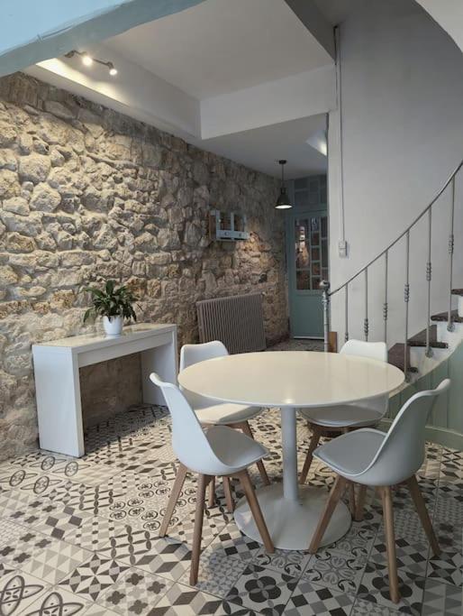 A 5Mn De La Reserve Africaine, Charmante Maison De Village Avec Patio Sigean Esterno foto